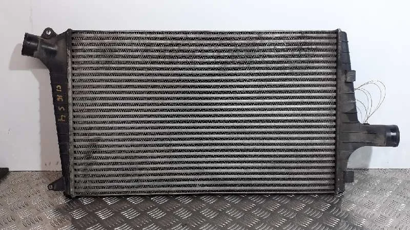 Intercooler para Audi A6 Berlina (4B2)