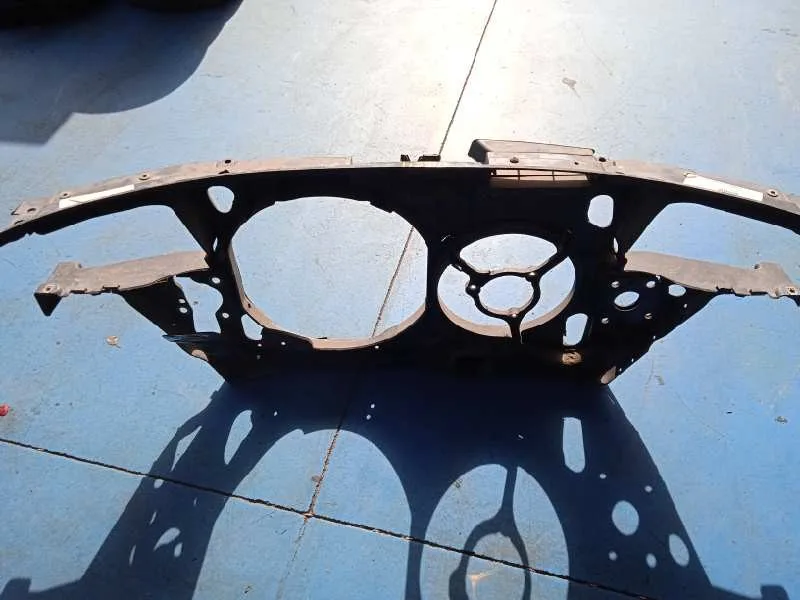 Panel Frontal para Audi A6 Berlina (4B2)