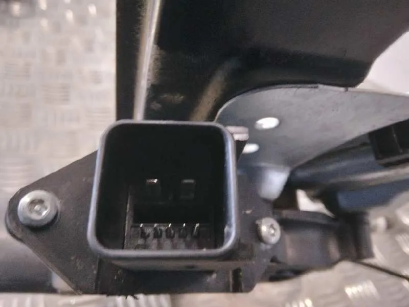 Elevalunas Delantero Izquierdo para Opel Zafira Tourer