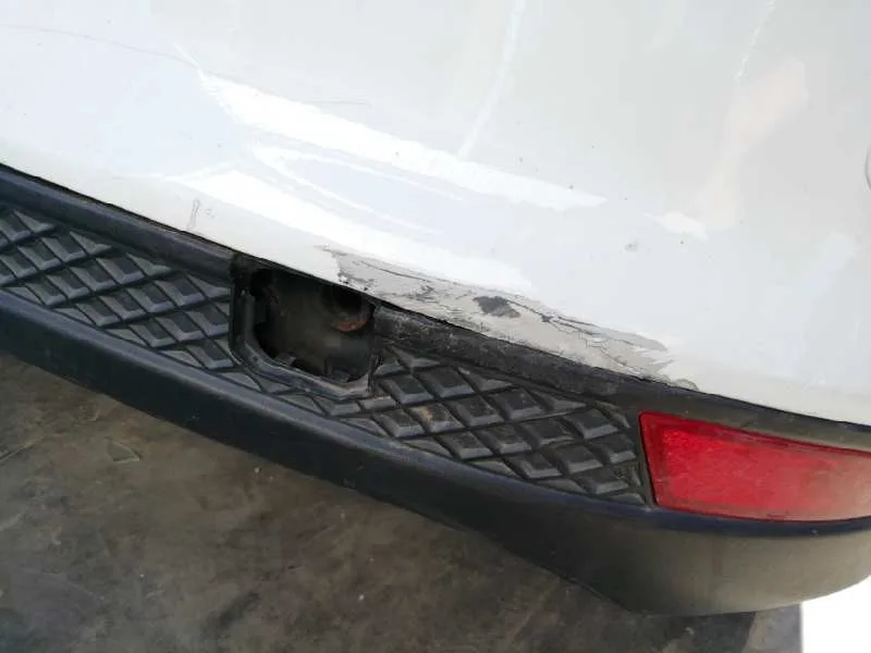 Paragolpes Trasero para Ford Focus Lim. (Cb8)