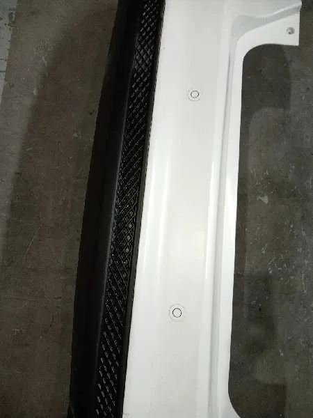 Paragolpes Trasero para Ford Focus Lim. (Cb8)