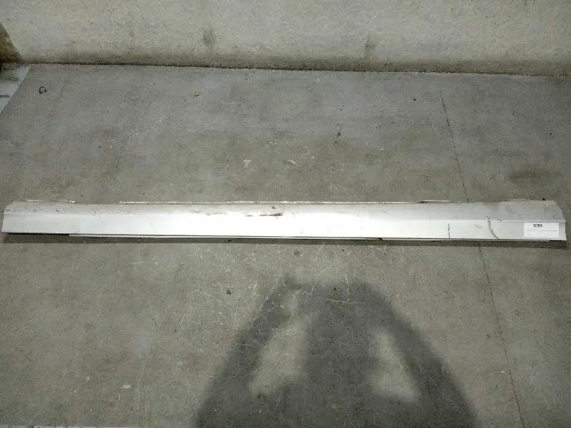 Faldon Lateral para Mercedes-Benz Clase C (W204) Familiar