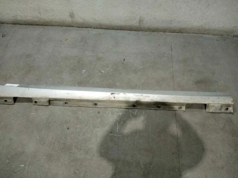 Faldon Lateral para Mercedes-Benz Clase C (W204) Familiar