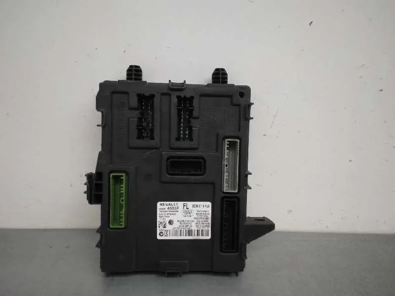 Caja Reles / Fusibles para Renault Megane Iv Berlina 5P