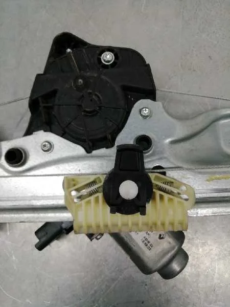 Elevalunas Trasero Izquierdo para Renault Megane Iv Berlina 5P