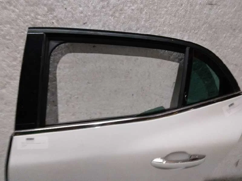 Puerta Trasera Izquierda para Renault Megane Iv Berlina 5P