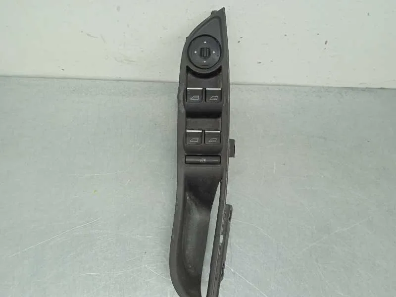 Mando Elevalunas Delantero Izquierdo para Ford Focus Lim.