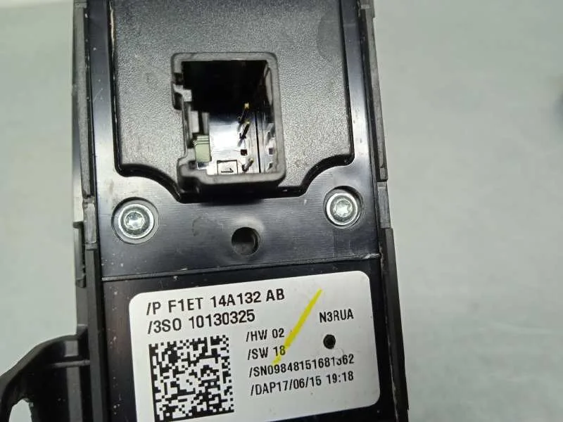 Mando Elevalunas Delantero Izquierdo para Ford Focus Lim.