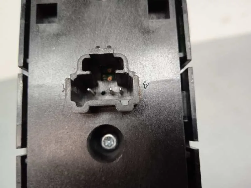 Mando Elevalunas Delantero Izquierdo para Ford Mondeo Lim.