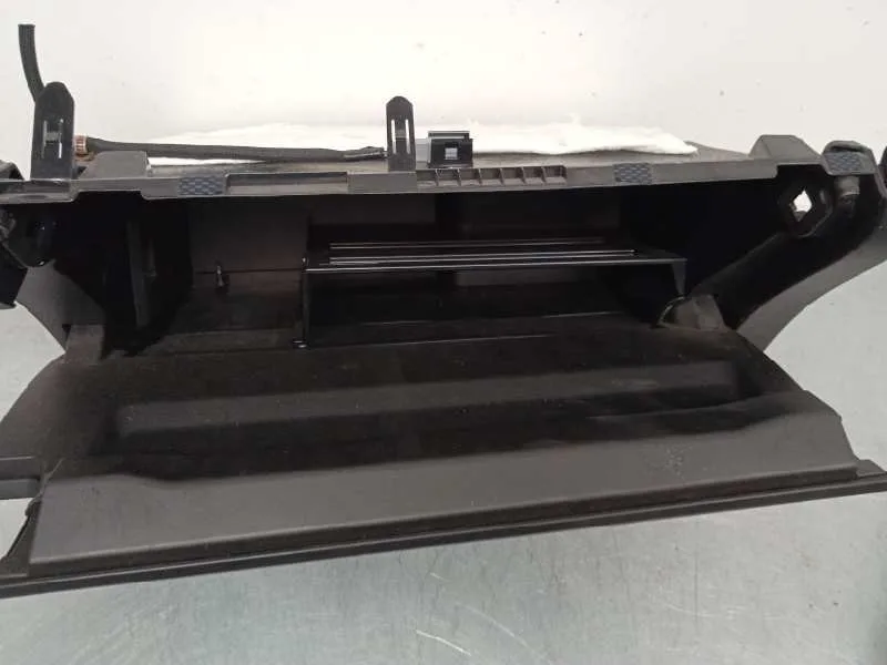 Guantera para Lexus Ct