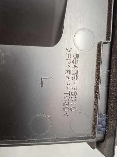 Guantera para Lexus Ct