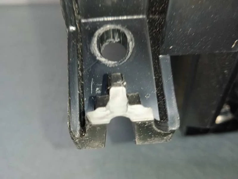 Guantera para Lexus Ct