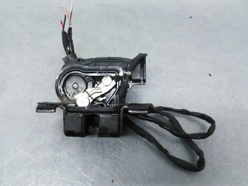 Cerradura Maletero / Porton para Lexus Ct