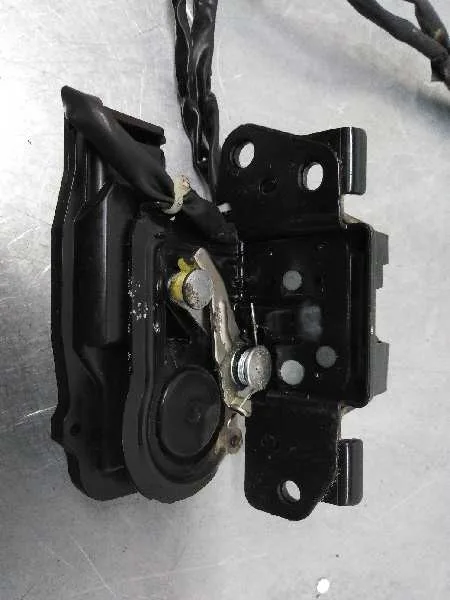 Cerradura Maletero / Porton para Lexus Ct