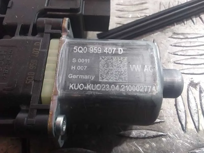 Elevalunas Trasero Izquierdo para Seat Ibiza (Kj1)