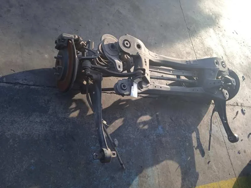 Puente Trasero para Lexus Ct