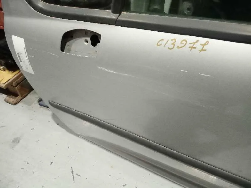 Puerta Delantera Izquierda para Peugeot 207
