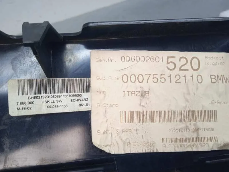 Guantera para Bmw X3 (E83)