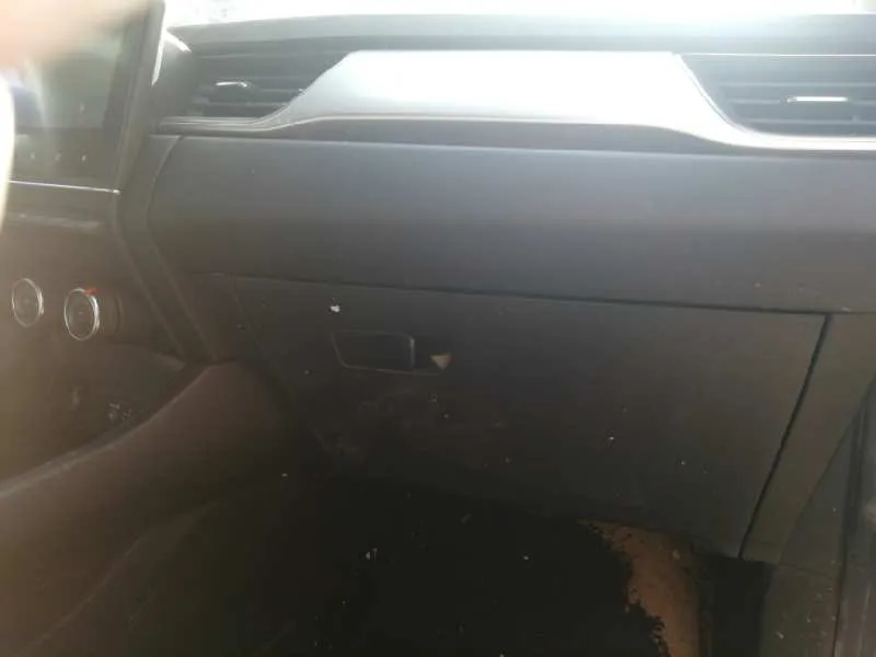 Guantera para Renault Captur Ii