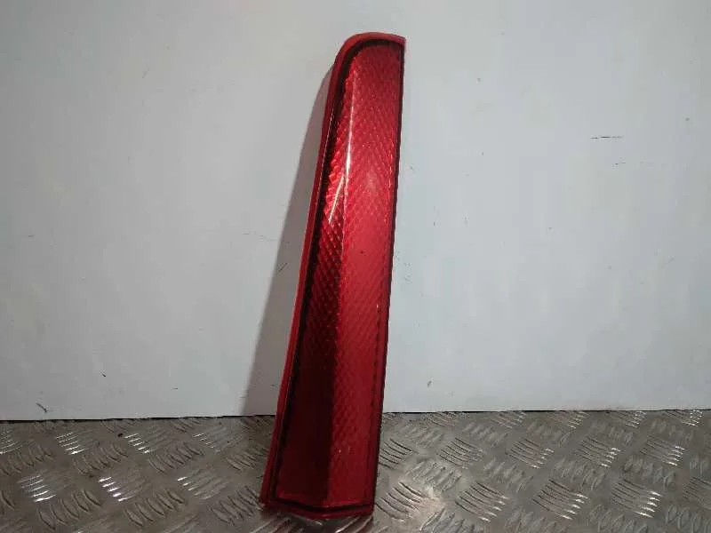 Piloto Trasero Izquierdo para Nissan Note (E11E)