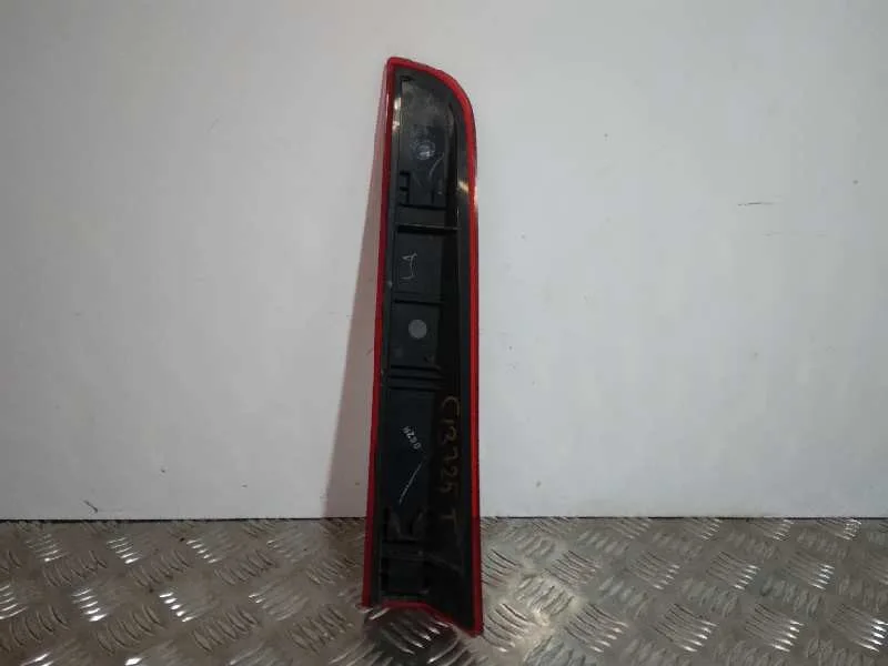 Piloto Trasero Izquierdo para Nissan Note (E11E)