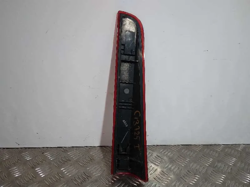 Piloto Trasero Izquierdo para Nissan Note (E11E)
