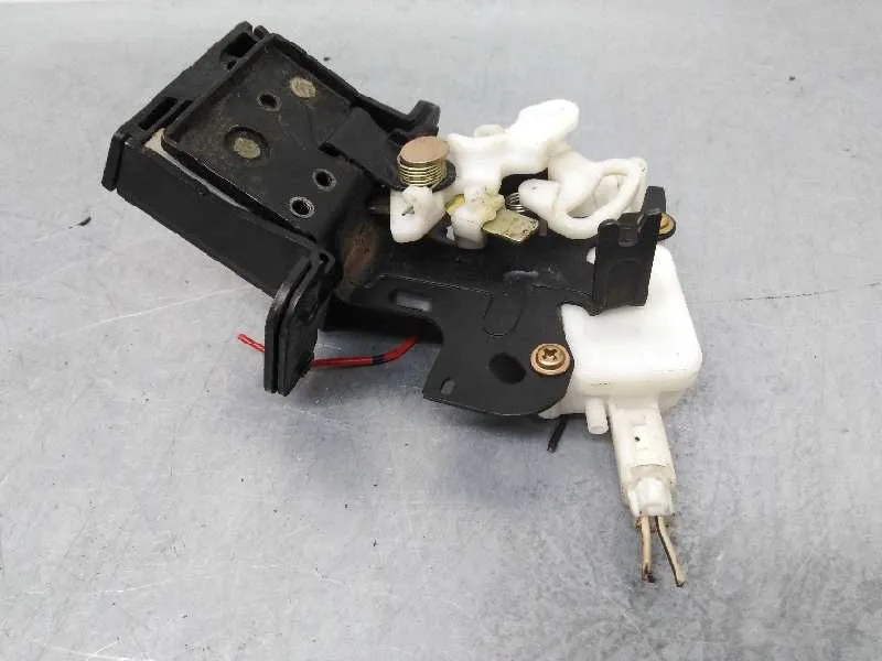 Cerradura Maletero / Porton para Mazda 3 Berlina (Bk)