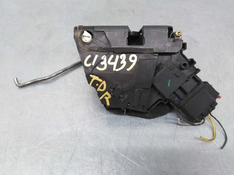 Cerradura Puerta Trasera Derecha para Mazda 3 Berlina (Bk)