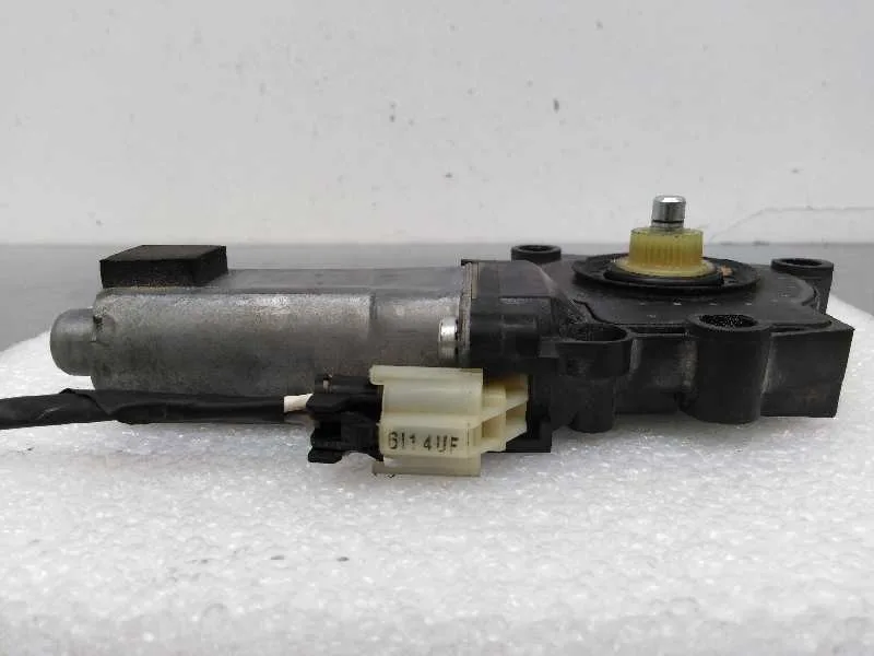 Motor Elevalunas Delantero Derecho para Kia Carens (Un)