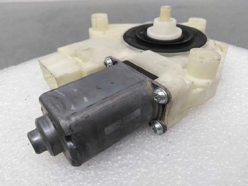 Motor Elevalunas Delantero Derecho para Seat Toledo (Kg3)