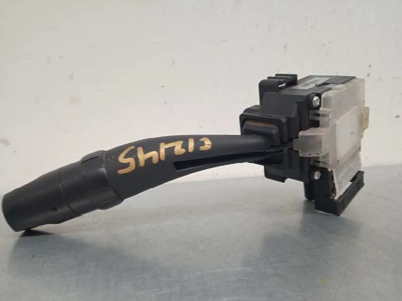 Mando Limpia para Kia Carens (Un)