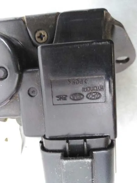 Cerradura Maletero / Porton para Kia Carens (Un)