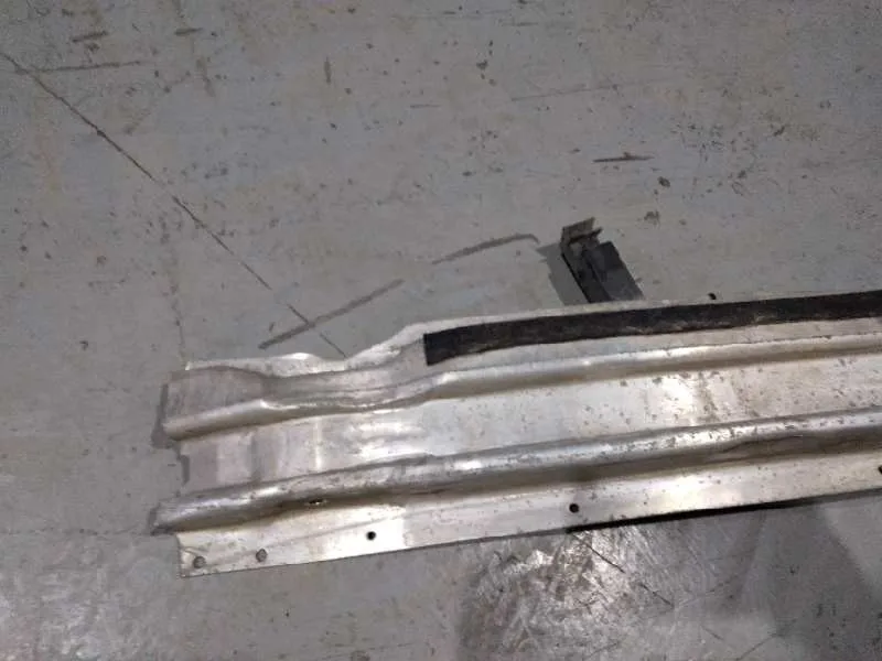 Refuerzo Paragolpes Delantero para Audi A4 Avant (8E)