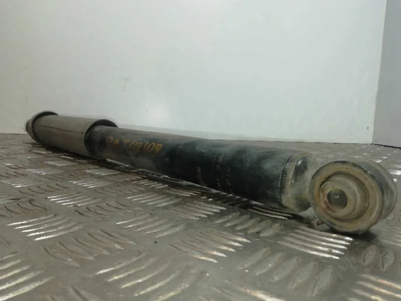 Amortiguador Trasero Izquierdo para Nissan Juke (F15)