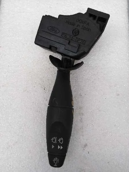 Mando Limpia para Ford Fiesta (Cbk)