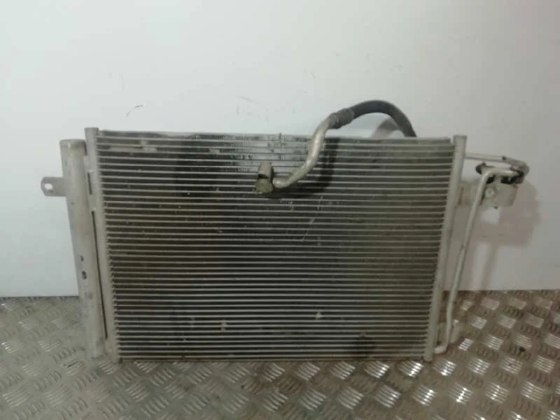 Condensador / Radiador Aire Acondicionado para Seat Leon (1P1)