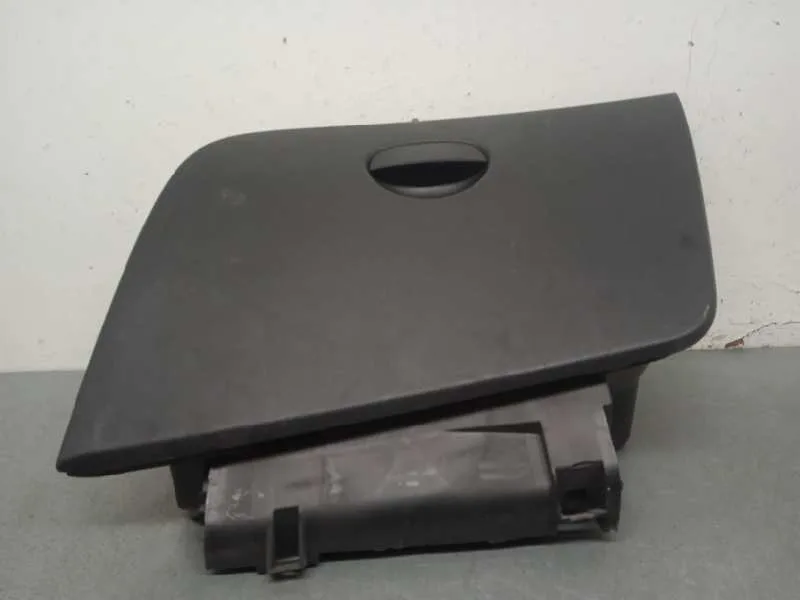 Guantera para Seat Leon (1P1)