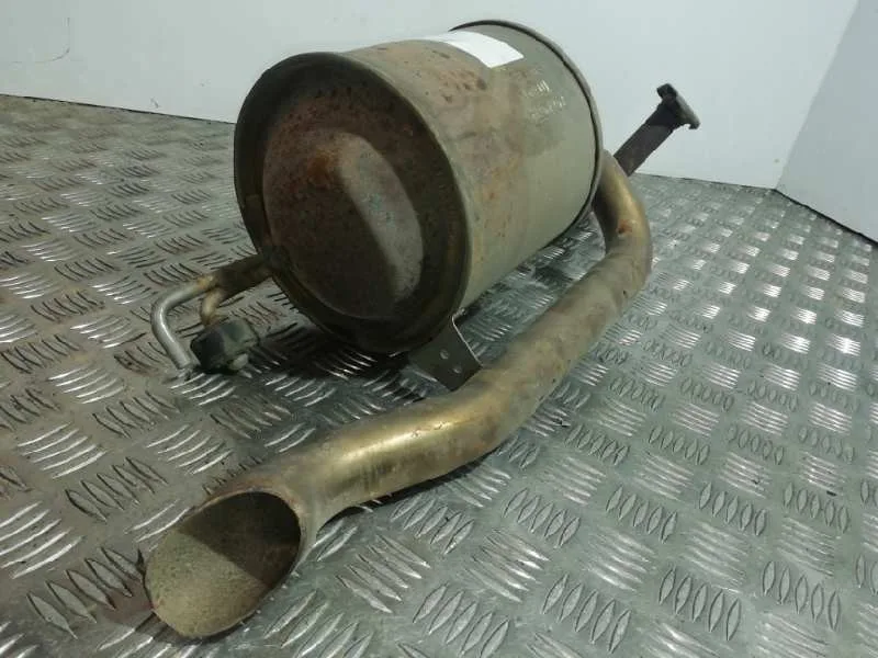 Silenciador Trasero para Toyota Yaris