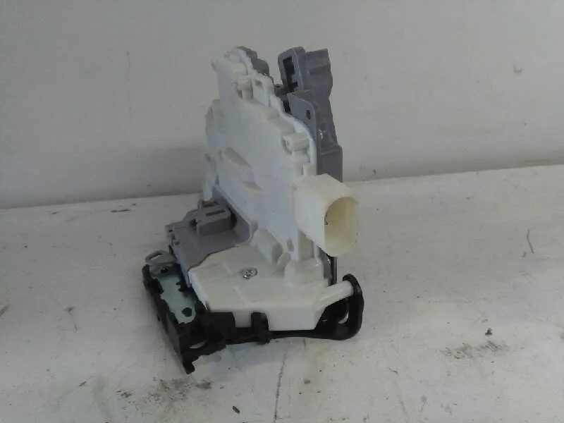 Cerradura Puerta Trasera Derecha para Volkswagen Passat Berlina (3C2)