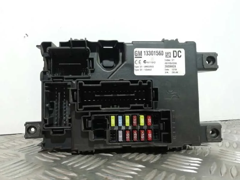 Caja Reles / Fusibles para Opel Corsa D