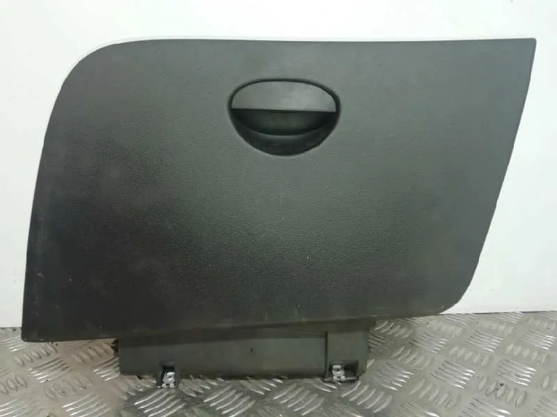 Guantera para Seat Leon (1P1)
