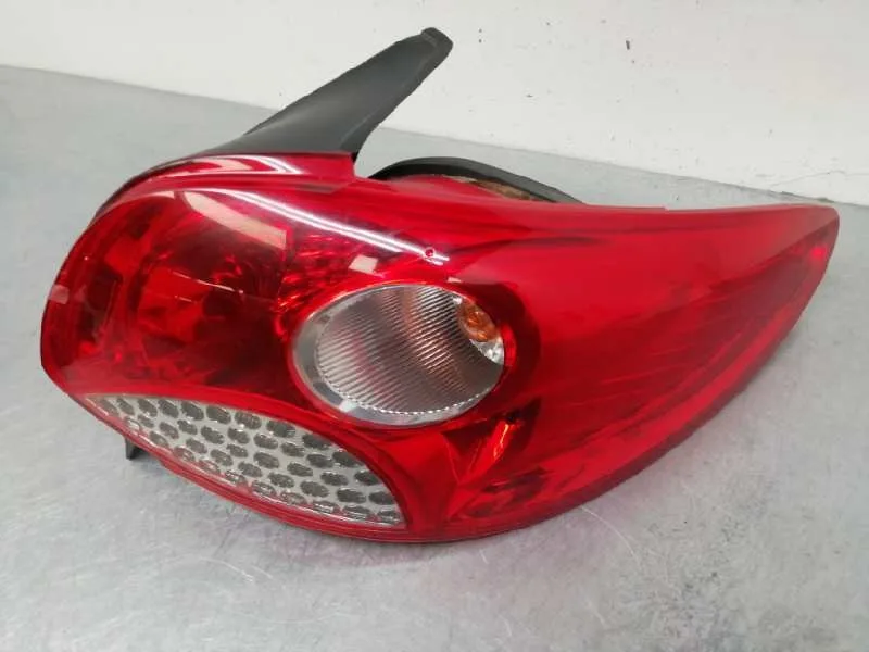 Piloto Trasero Derecho para Peugeot 206+