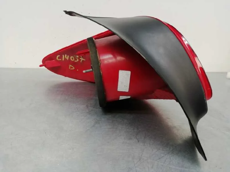 Piloto Trasero Derecho para Peugeot 206+