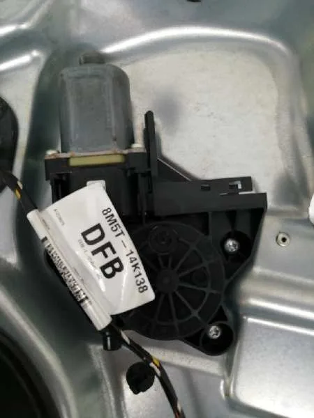 Elevalunas Delantero Derecho para Ford Focus Lim. (Cb4)