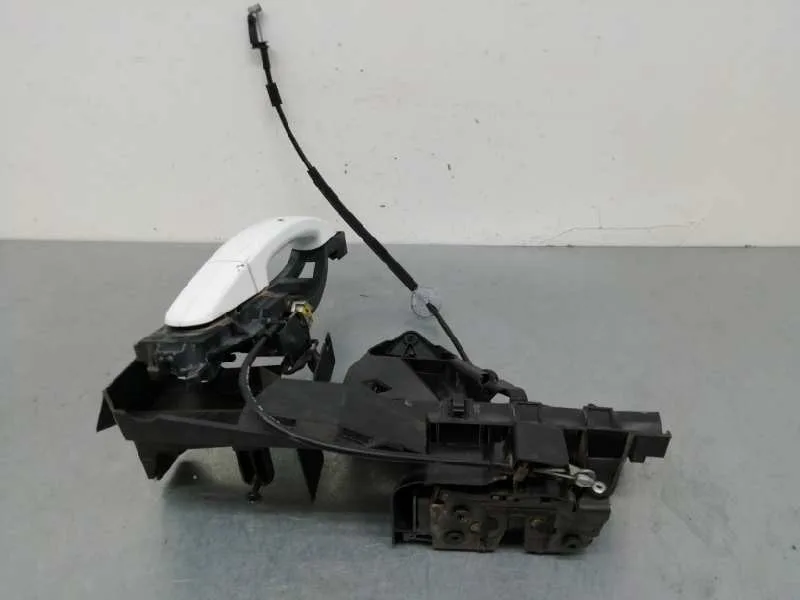 Cerradura Puerta Delantera Derecha para Ford Focus Lim. (Cb4)