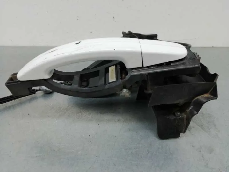 Cerradura Puerta Delantera Derecha para Ford Focus Lim. (Cb4)
