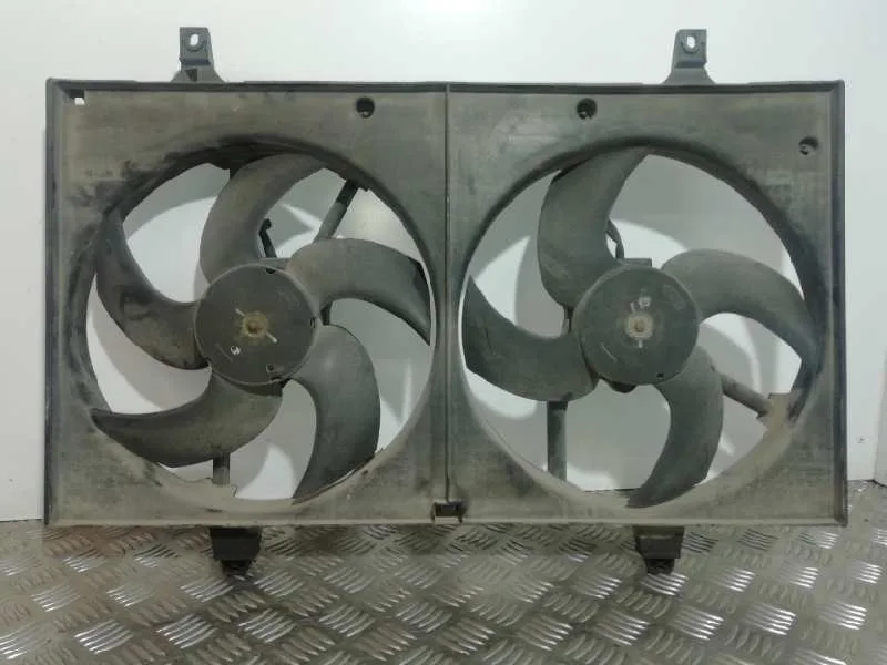 Electroventilador para Nissan Almera Tino (V10M)