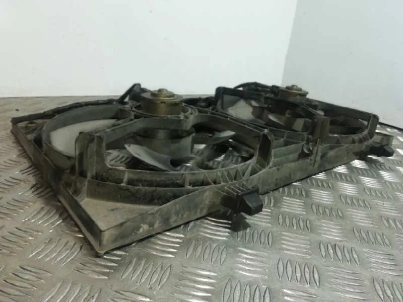 Electroventilador para Nissan Almera Tino (V10M)