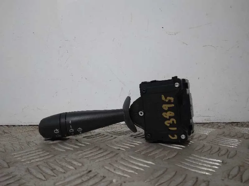 Mando Limpia para Dacia Sandero