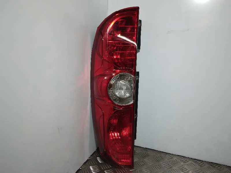 Piloto Trasero Derecho para Fiat Doblo Ii Cargo (263)
